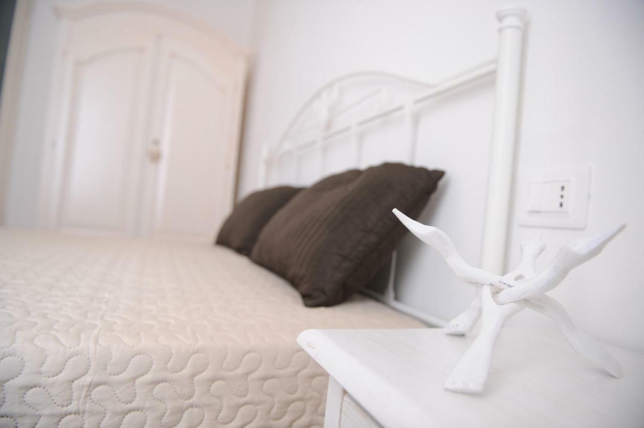 Dimora Pace - Apulianstay Group Monopoli Buitenkant foto